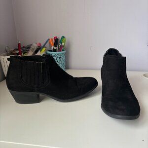 Suede mini Boot